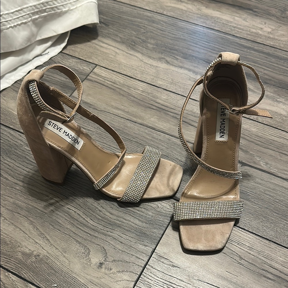 Steve Madden Tan Block Heels, size 6.5